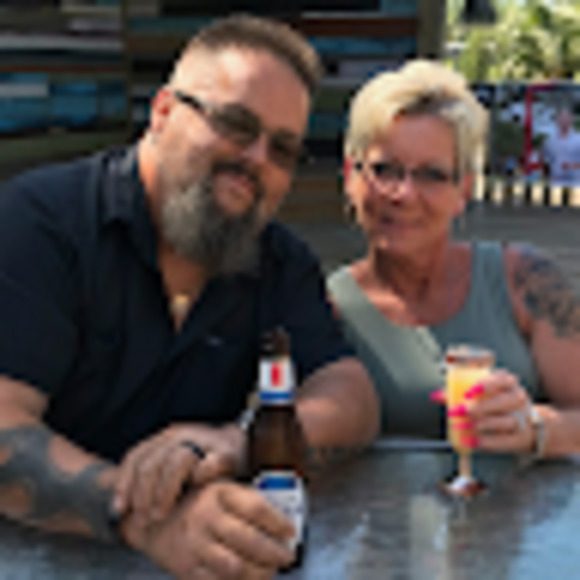 Meet your Posher, Melissa - Picture 1 of 1